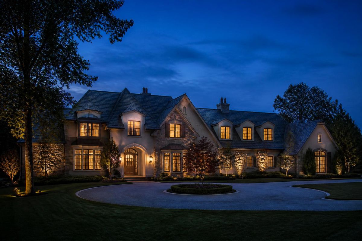 Southlake, Texas — Larger lots and heavy custom-build activity